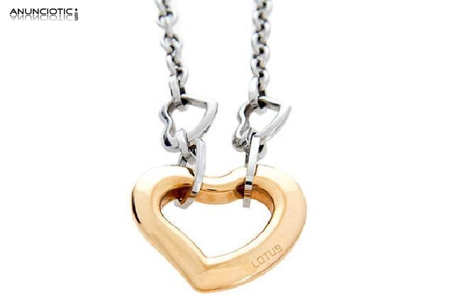 Collar lotus coraz&oacute;n