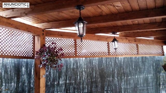 Celos&iacute;a de madera para exteriores