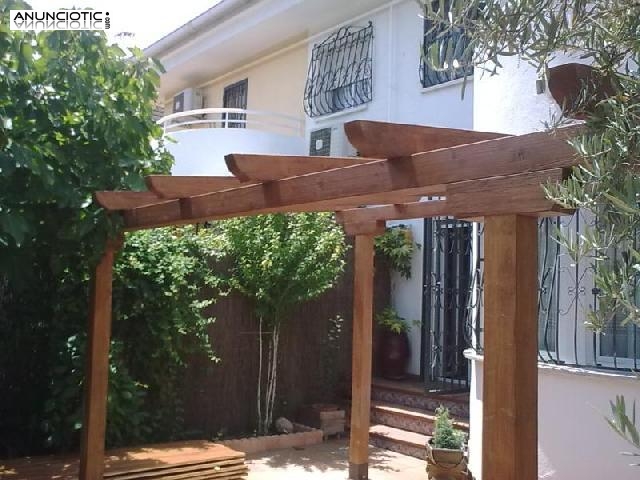 P&eacute;rgola independiente de madera 400 x 300 cm