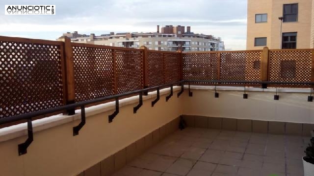 Celos&iacute;a de madera para exteriores