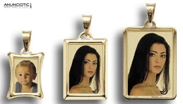 FOTOMEDALLA en oro &oacute; plata.