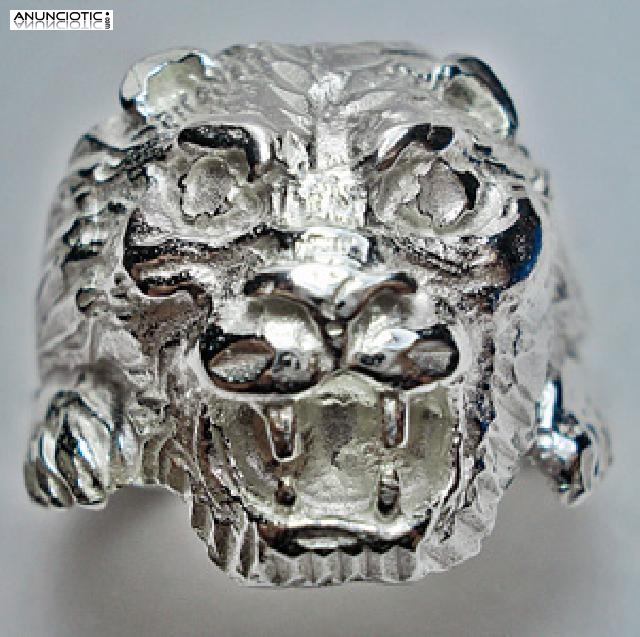 SELLOS Y COLGANTES  LEON en oro &oacute; plata