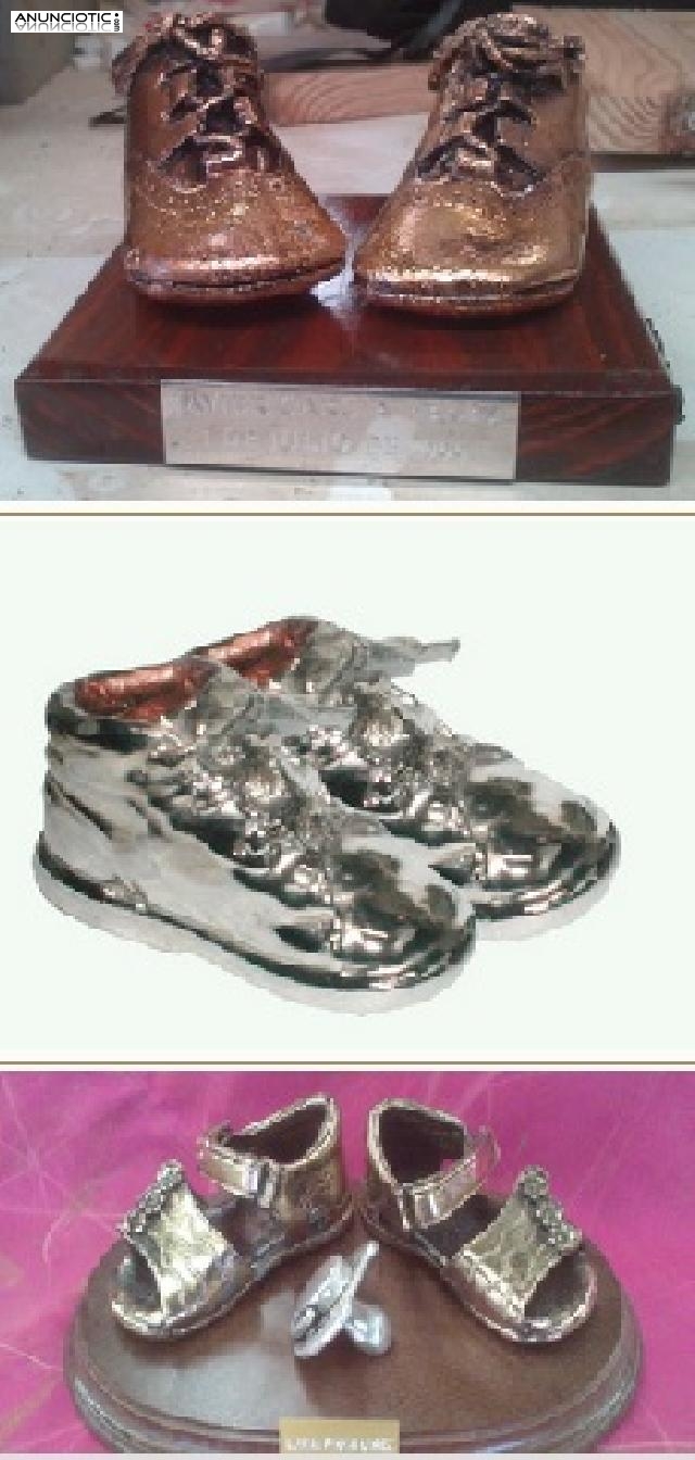 Zapatitos de bebe ba&ntilde;ados en oro plata bronce, etc. 