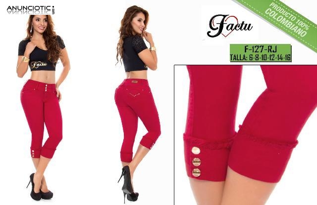 LUCE ATRACTIVA CON ESTE CAPRI