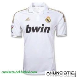 Profesional vende camiseta de f&uml;&sup2;tbol