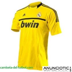 Profesional vende camiseta de f&uml;&sup2;tbol