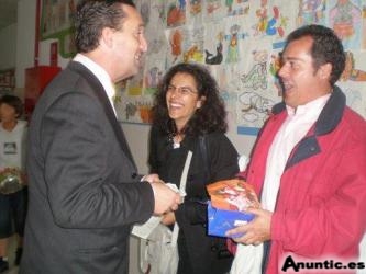 MAGO AGUST&Iacute;N magia de cerca y EL TALLER DE MAGIA