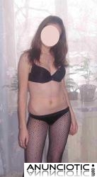 TIERNA Y SUMISAMENTE ME GUSTA MIRARTE MIENTRAS TE CORRES EN MI BOCA