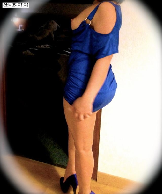 KAROL UNA BRASILE&Ntilde;A SEDUCTORA CON MIRADA FELINA 