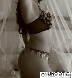 ER&Oacute;TICA MASAJISTA