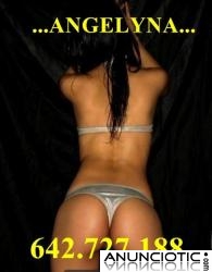 Hola soy Angelina, 21 a&ntilde;itos, la chica que te ha recomendado
