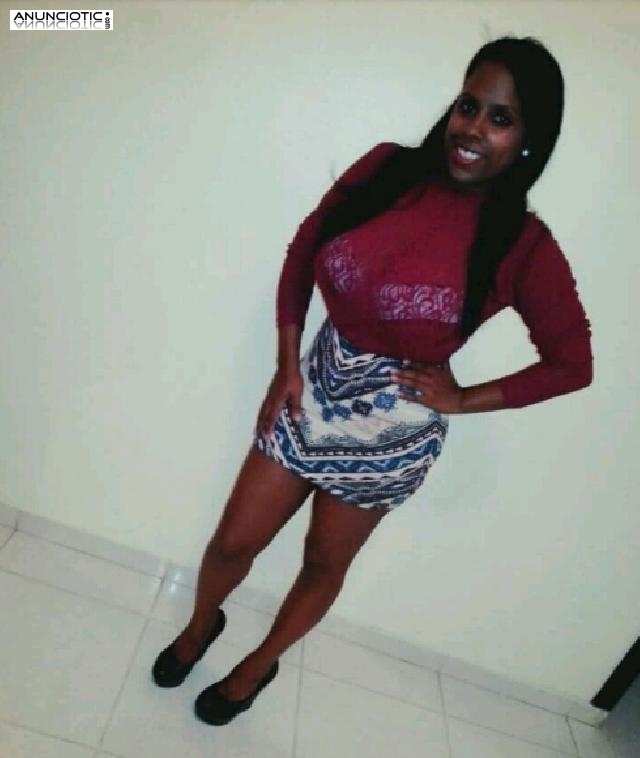 Tengo lindas tetonas gigantes para que las disfrutes