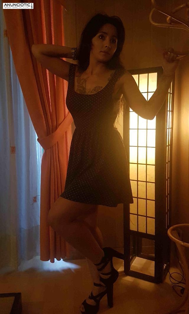 BESOS QUE ENAMORAN. CURVAS PELIGROSAS. SONRISAS C&Oacute;MPLICES. TE IMAGINAS EL R