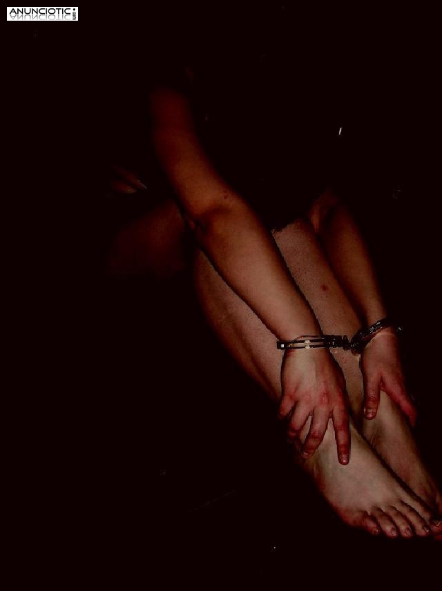 SUMISA JOVEN NOVATA PERO ENTREGADA. SOY LA NI&Ntilde;A SUMISA Y D&Oacute;CIL QUE QUIERES 