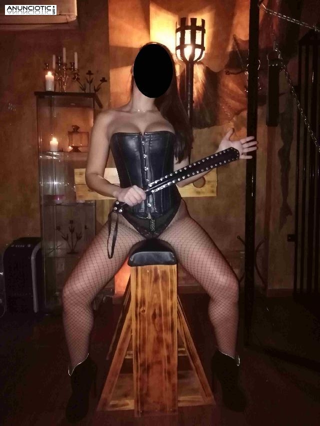 MISTRESS SEXY Y PERVERSA TU REINA TU DUE&Ntilde;A A MIS PIES DISFRUTAR&Aacute;S DE TU SUM