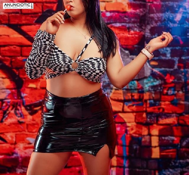 GiseleMontes, latina fogosa experta en BDSM en www.futurcams.com