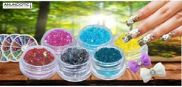 Diferentes juegos de tornos y l&aacute;mparas