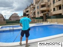 Construcci&oacute;n y mantenimiento integral de piscinas