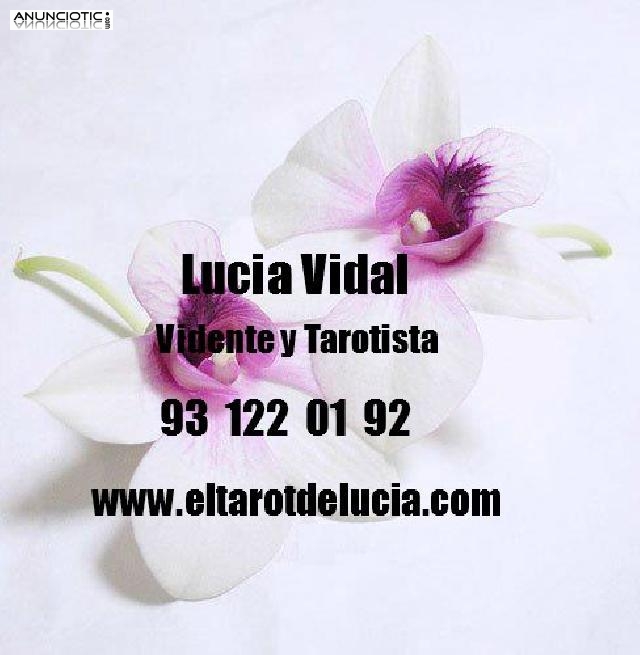 Vidente LUCIA VIDAL tarotista del amor espa&ntilde;ola sin gabinete