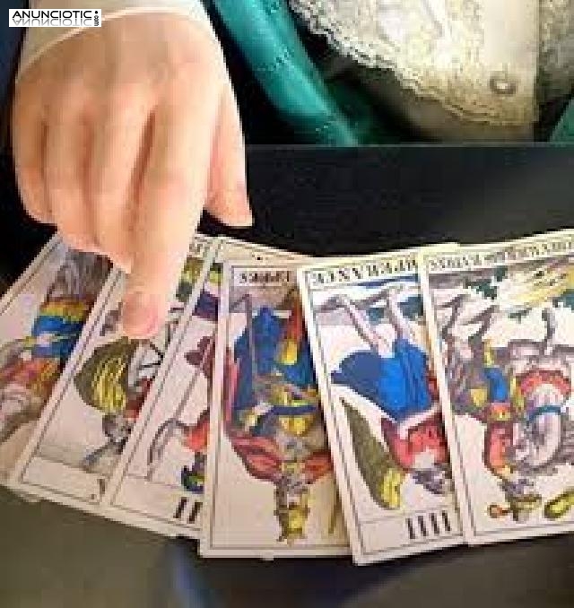 Tarotistas fiables con m&aacute;s de 25 a&ntilde;os