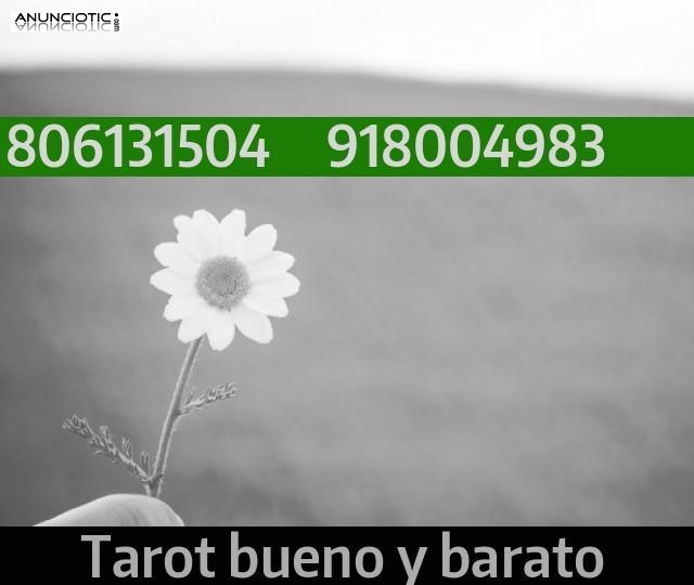 Tarot real y sincero, ll&aacute;manos