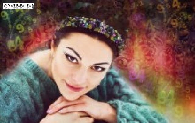 Vidente sentimental M&oacute;nica. 806 474 689. Tarot de amor. 15 min 13�