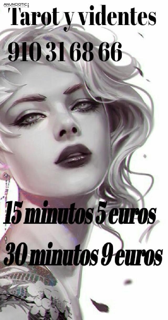30 minutos 9 euros m&eacute;dium, vidente y tarot. 