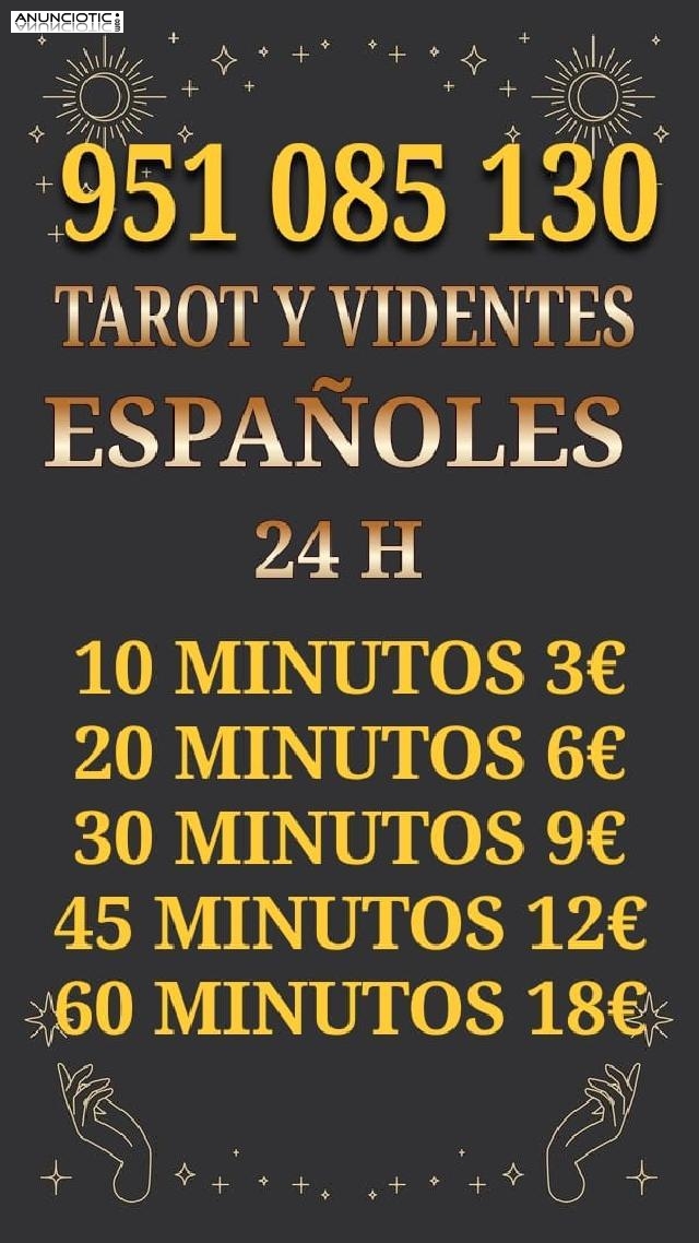 Descubre tu futuro a trav&eacute;s del tarot,.,-