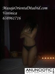 Ver&oacute;nica con todas las curvas del caribe y un masaje tantra explosivo