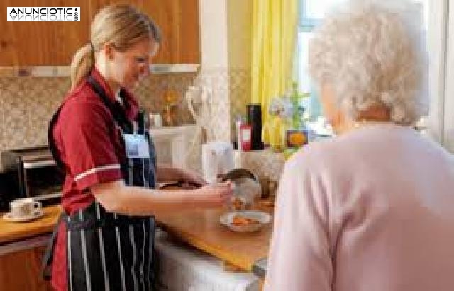 Se buscan auxiliares de enfermer&iacute;a en residencia de mayores