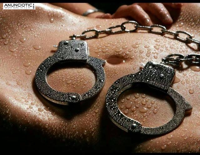 GABINETE DE BDSM BUSCA CHICAS SUMISAS PARA SADO. TAMBI&Eacute;N TRANS SUMISAS.