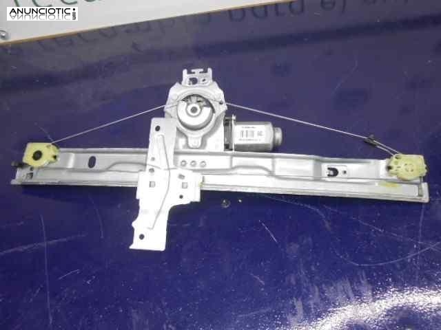 Elevalunas delantero derecho 3352246
