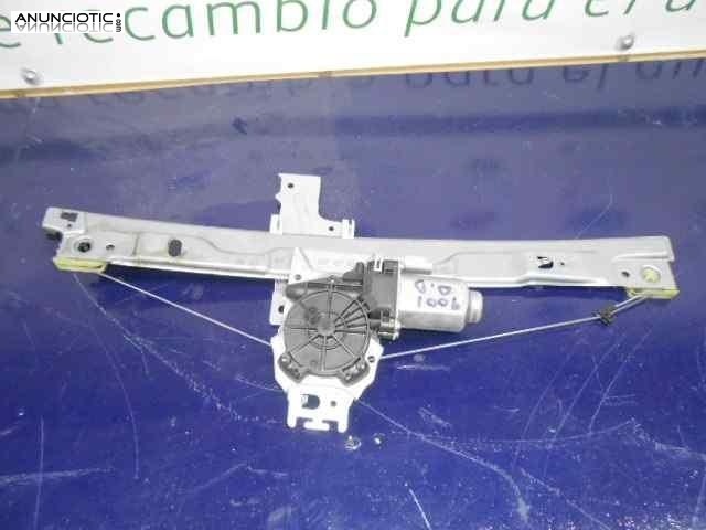 Elevalunas delantero derecho 3352246