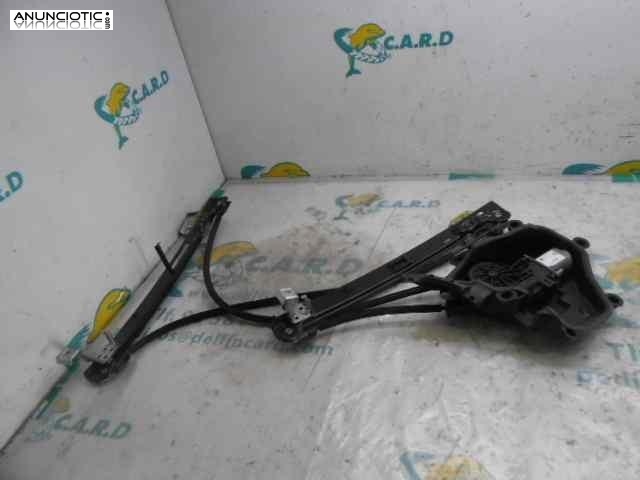 Elevalunas delantero izquierdo 3106097