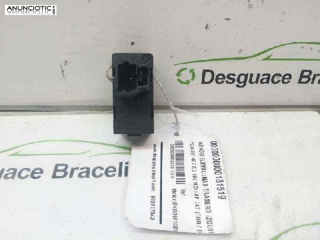 Mando elevalunas tra. izq. peugeot