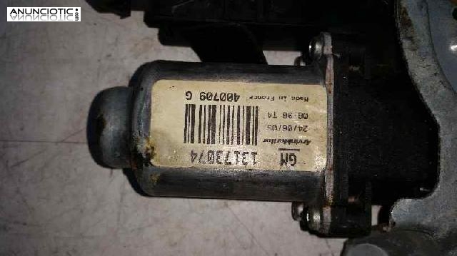 Elevalunas delantero derecho 3050941 