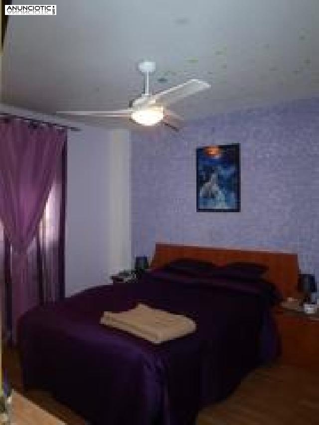 Chalet pareado en esquina con un gran jard&iacute;n,