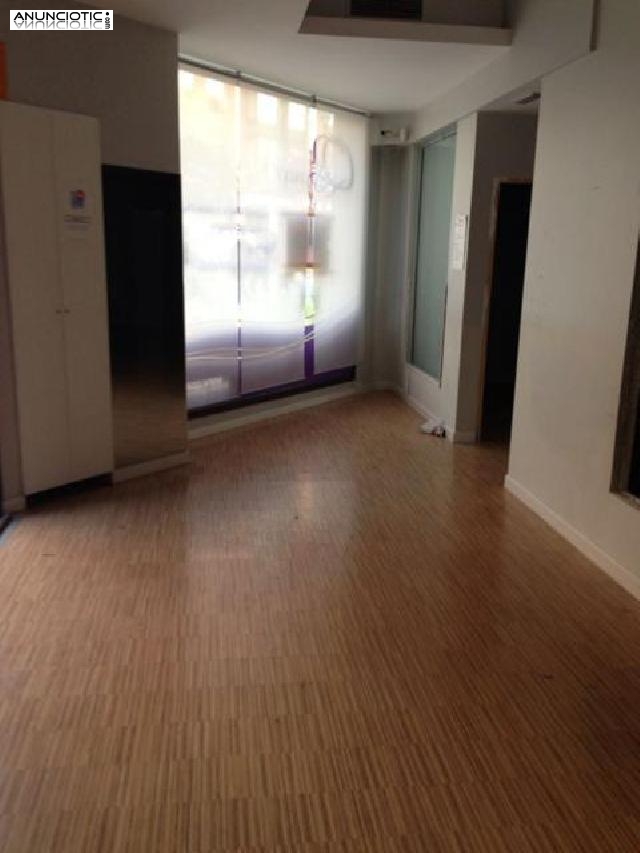 En alquiler local con posibilidad de s/h 260m&sup2; en zona El Espinillo. Villav