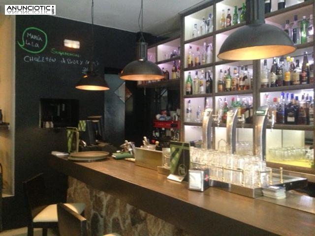 En traspaso Bar � Restaurante en dos plantas 210m&sup2; en zona La Latina