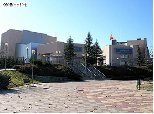 En alquiler local 190m&sup2; con s/h y posibilidad de terraza en C.C. Torre&oacute;n de