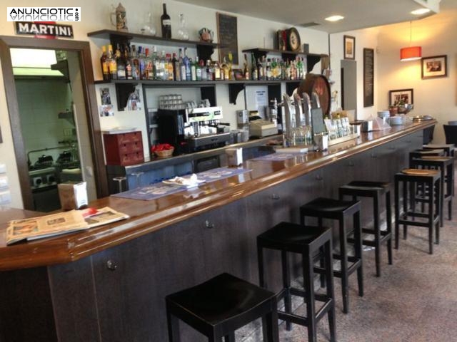 Traspaso Cervecer&iacute;a 100m&sup2; con terraza en Majadahonda 