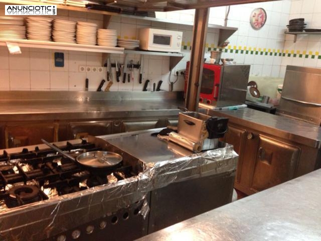 Traspaso Bar Restaurante 150m&sup2; en La Latina