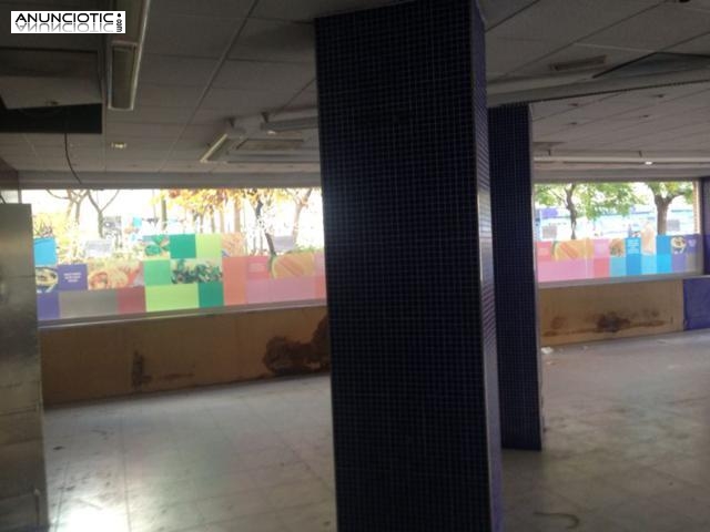 Alquiler local 310m&sup2; con s/h con inmejorable ubicaci&oacute;n en calle General Ric