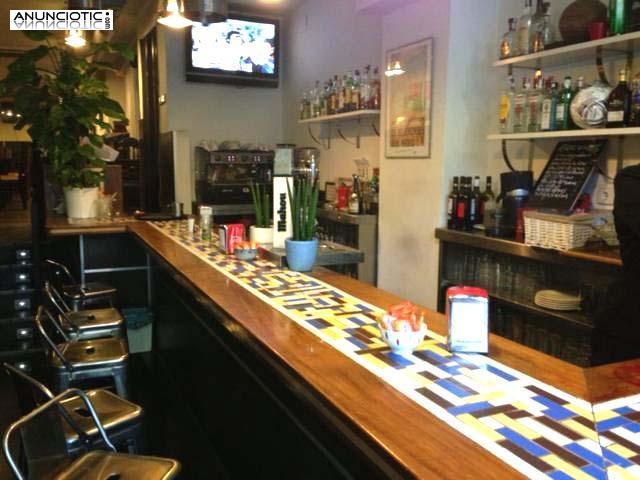 Traspaso Bar Restaurante 145m&sup2; en zona General Per&oacute;n