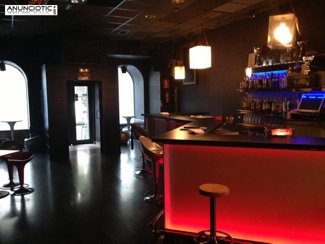 Traspaso Bar de Copas 190m&sup2;  en  zona B&ordm; de Salamanca