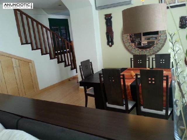 Urge duplex muy c&eacute;ntrico totalmente reformado