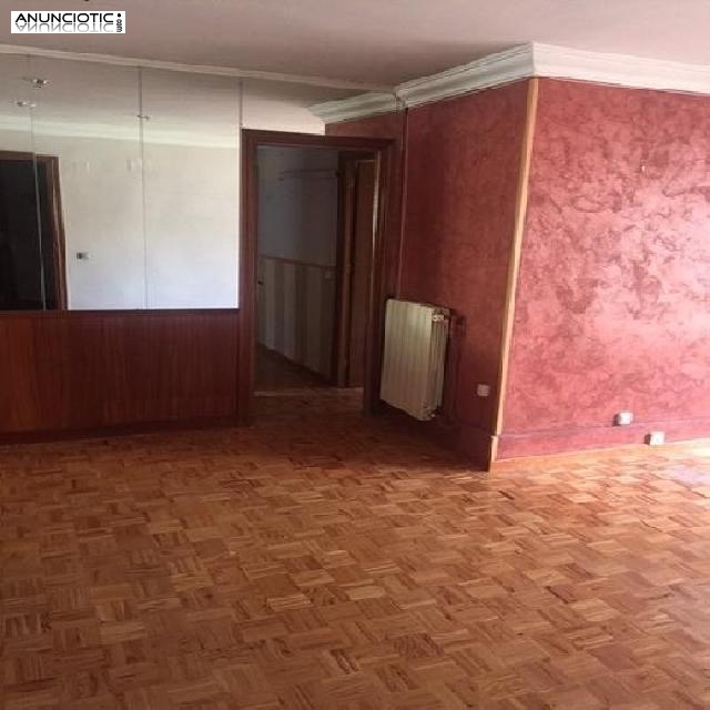 Piso en venta en c/ estocolmo, m&oacute;stoles,