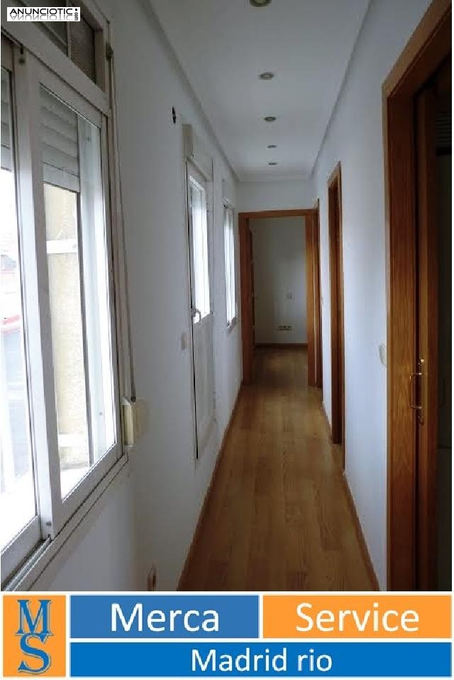 Caracter&iacute;sticas b&aacute;sicas 40 m&sup2; construidos, 3