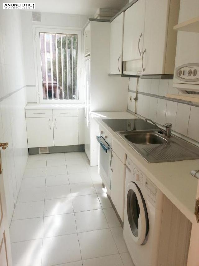 Piso muy luminoso reci&eacute;n reformado con cocin