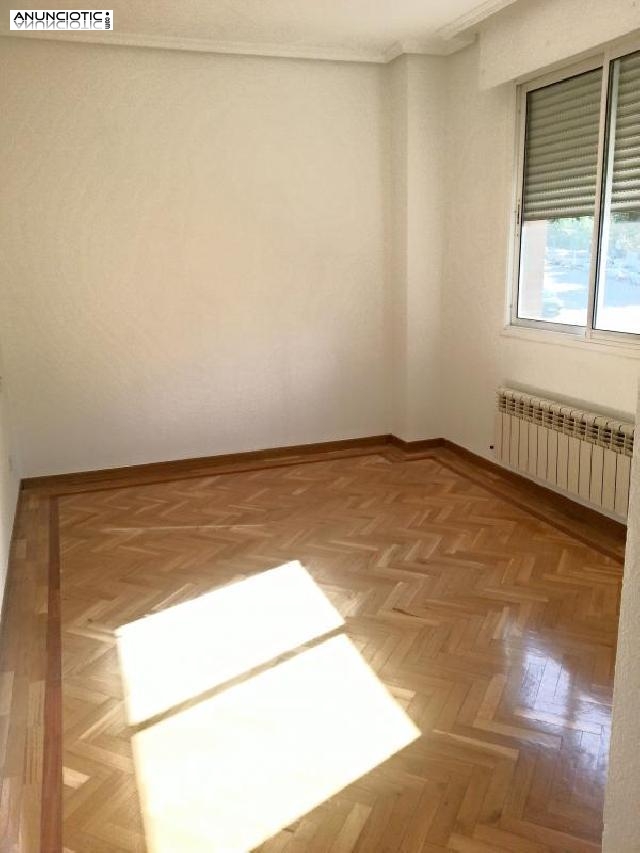 Piso muy luminoso reci&eacute;n reformado con cocin